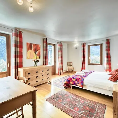 L'argoat - Warm And Cosy 6 Bedroom Шале